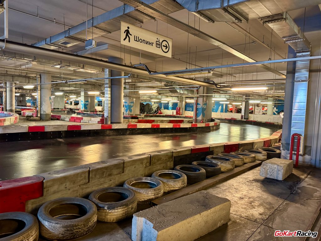 Картинг RacePlace Мытищи вид на трассу