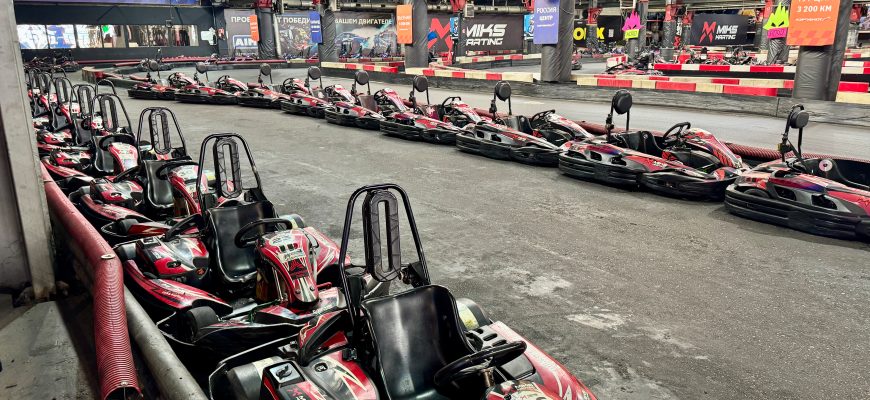 Miks Картинг - карты в боксах