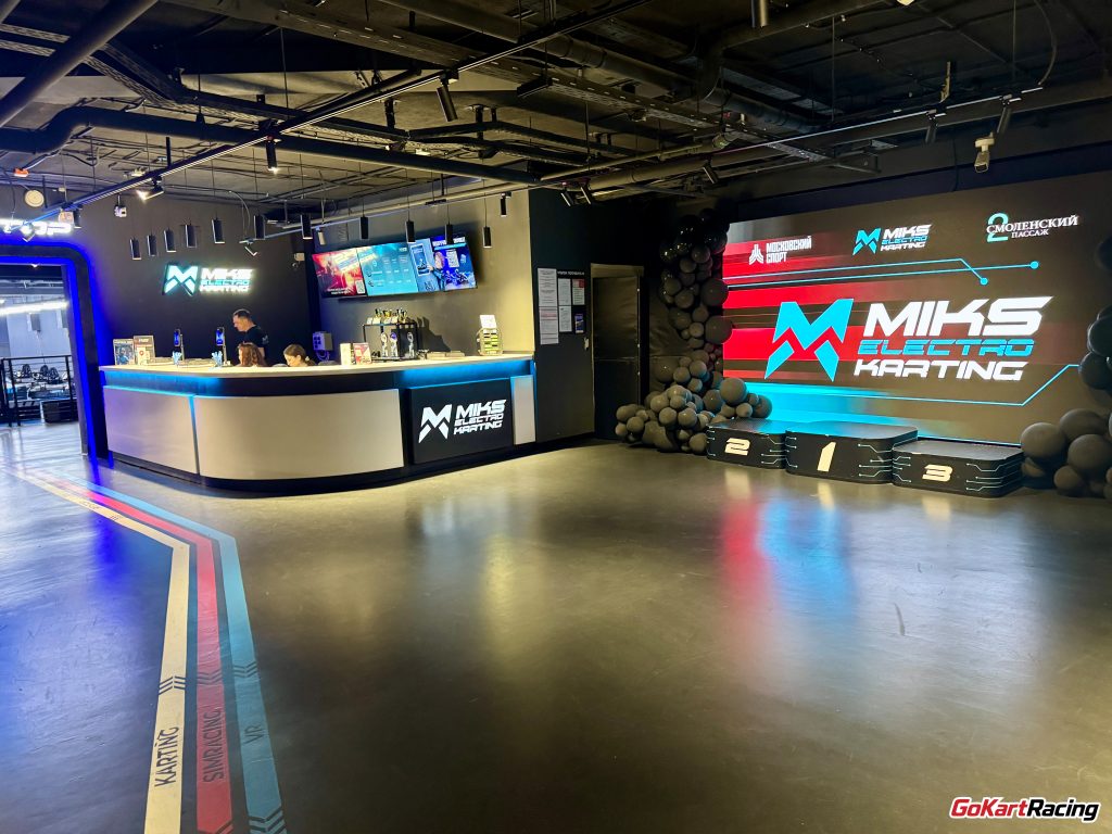 Ресепшн и подиум на микс электро картинге